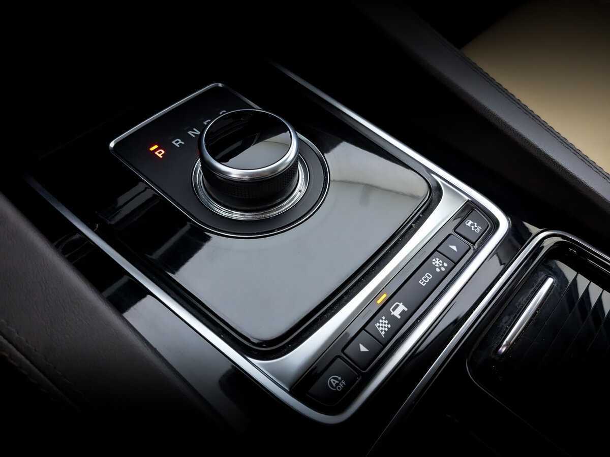 Jaguar F-Pace с пробегом — 2018 год. Фото: #22