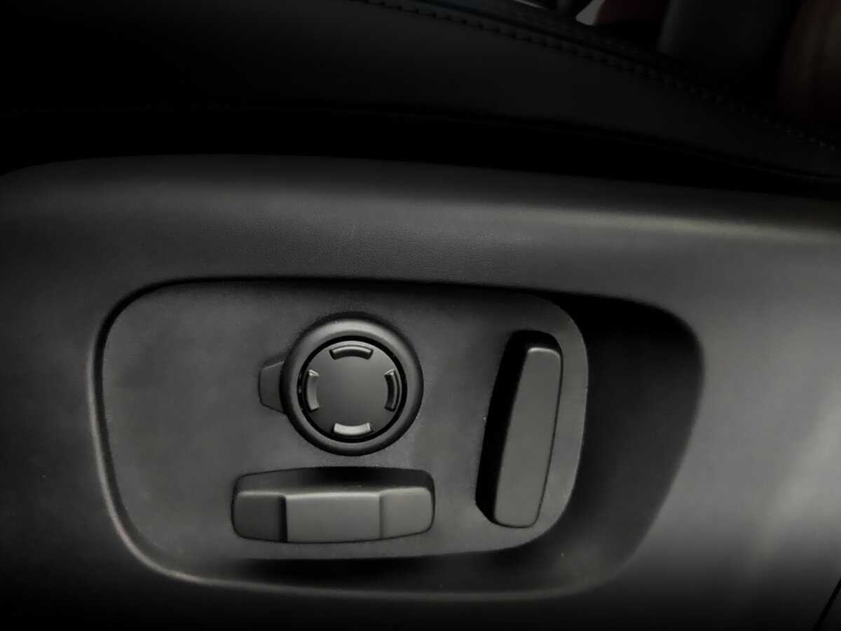 Land Rover Range Rover Evoque с пробегом — 2023 год. Фото: #16