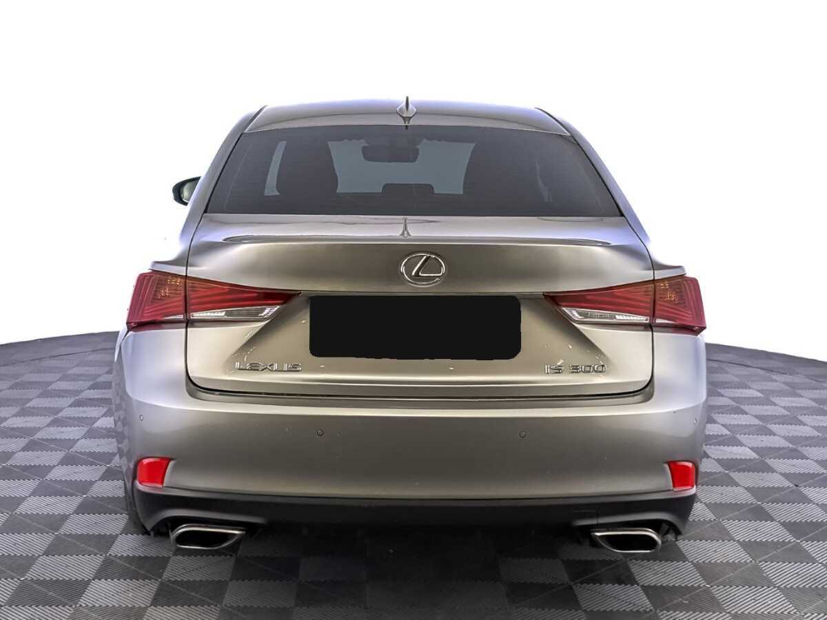 Lexus IS с пробегом — 2018 год. Фото: #5