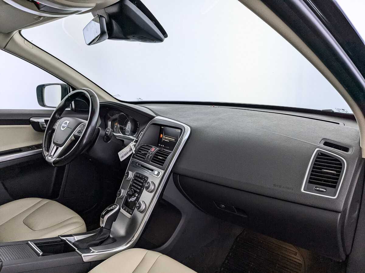 Volvo XC60 с пробегом — 2017 год. Фото: #8