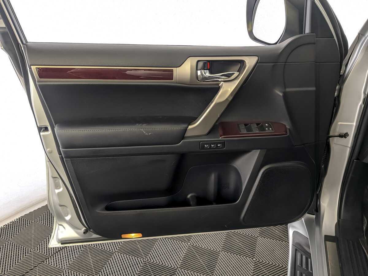 Lexus GX с пробегом — 2017 год. Фото: #14