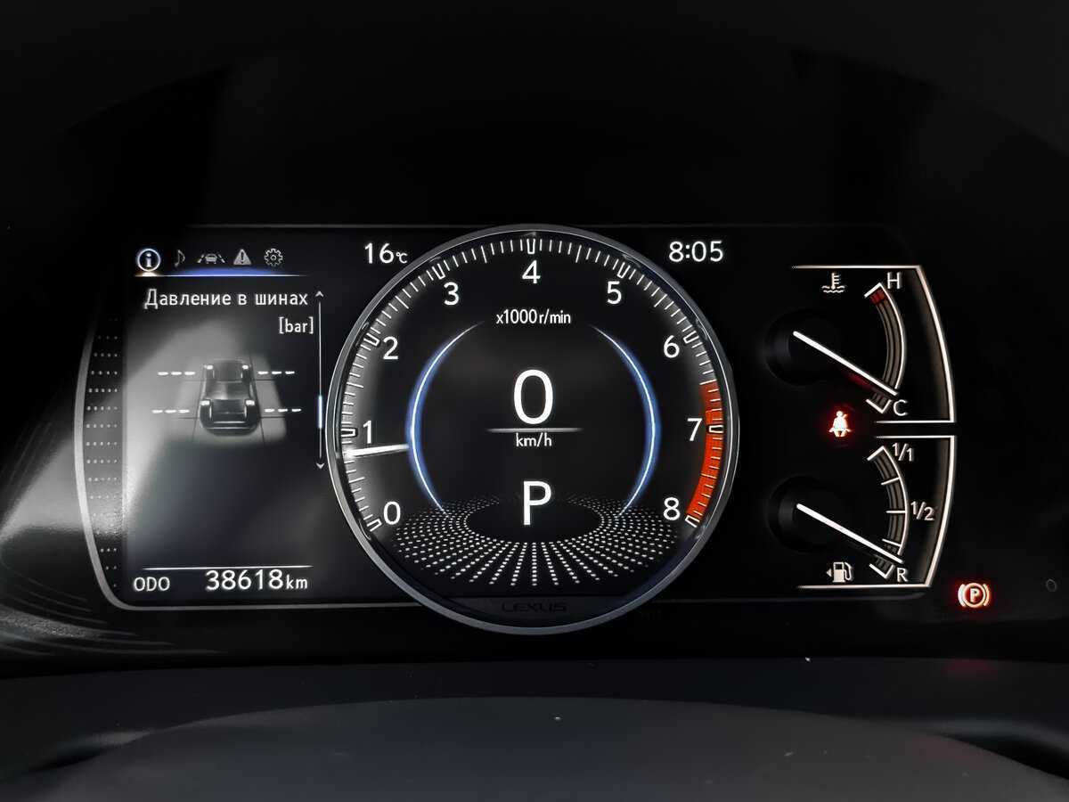 Lexus ES с пробегом — 2021 год. Фото: #10