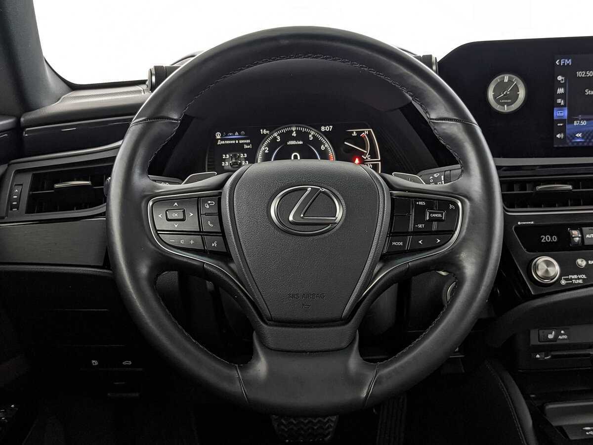 Lexus ES с пробегом — 2021 год. Фото: #15