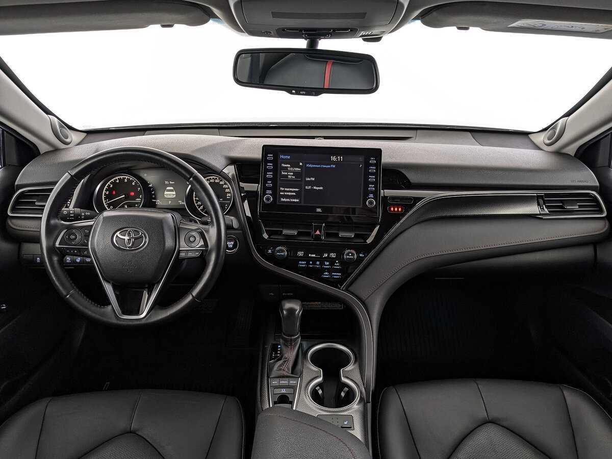 Toyota Camry с пробегом — 2022 год. Фото: #9
