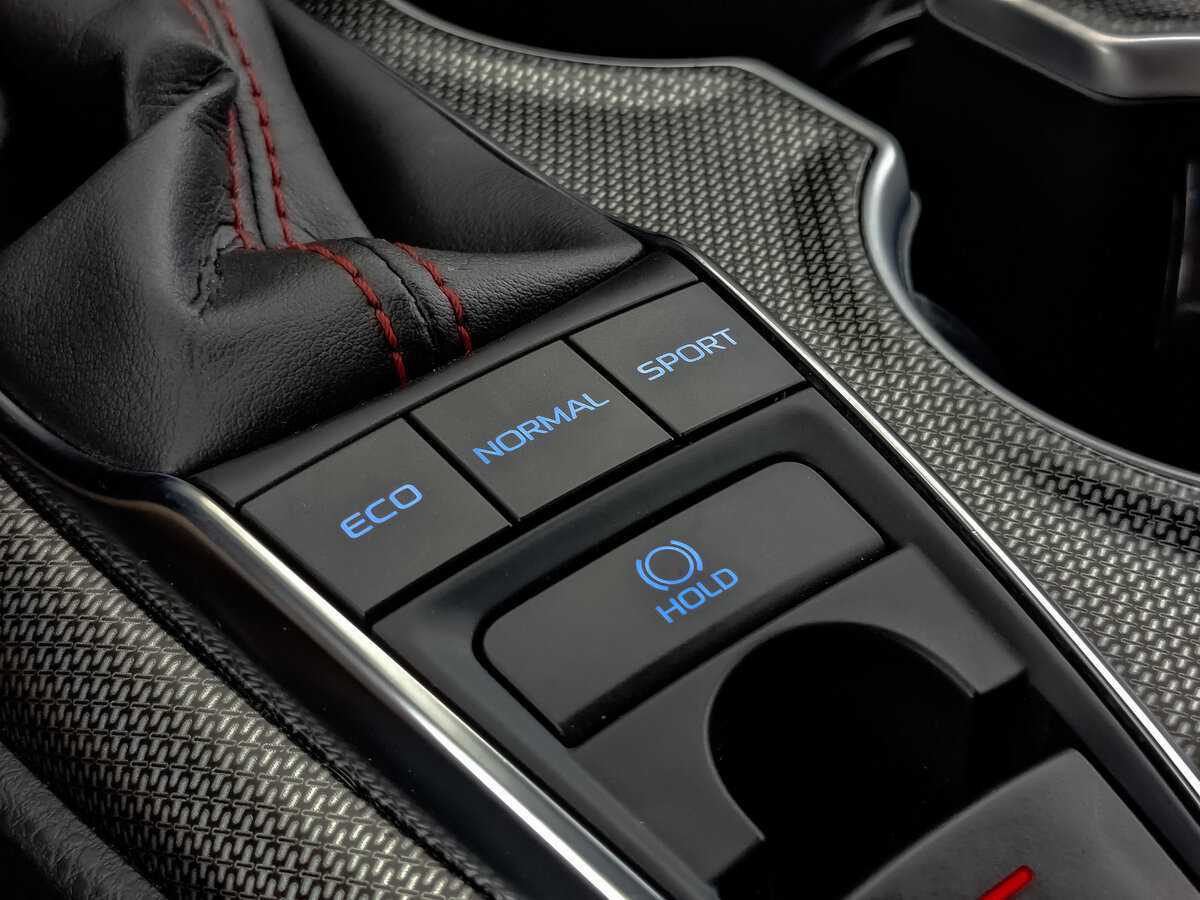 Toyota Camry с пробегом — 2022 год. Фото: #23