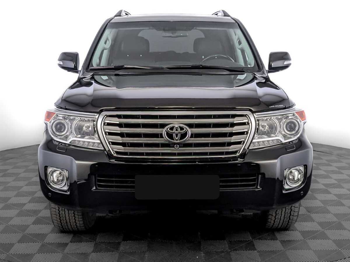 Toyota Land Cruiser с пробегом — 2014 год. Фото: #1
