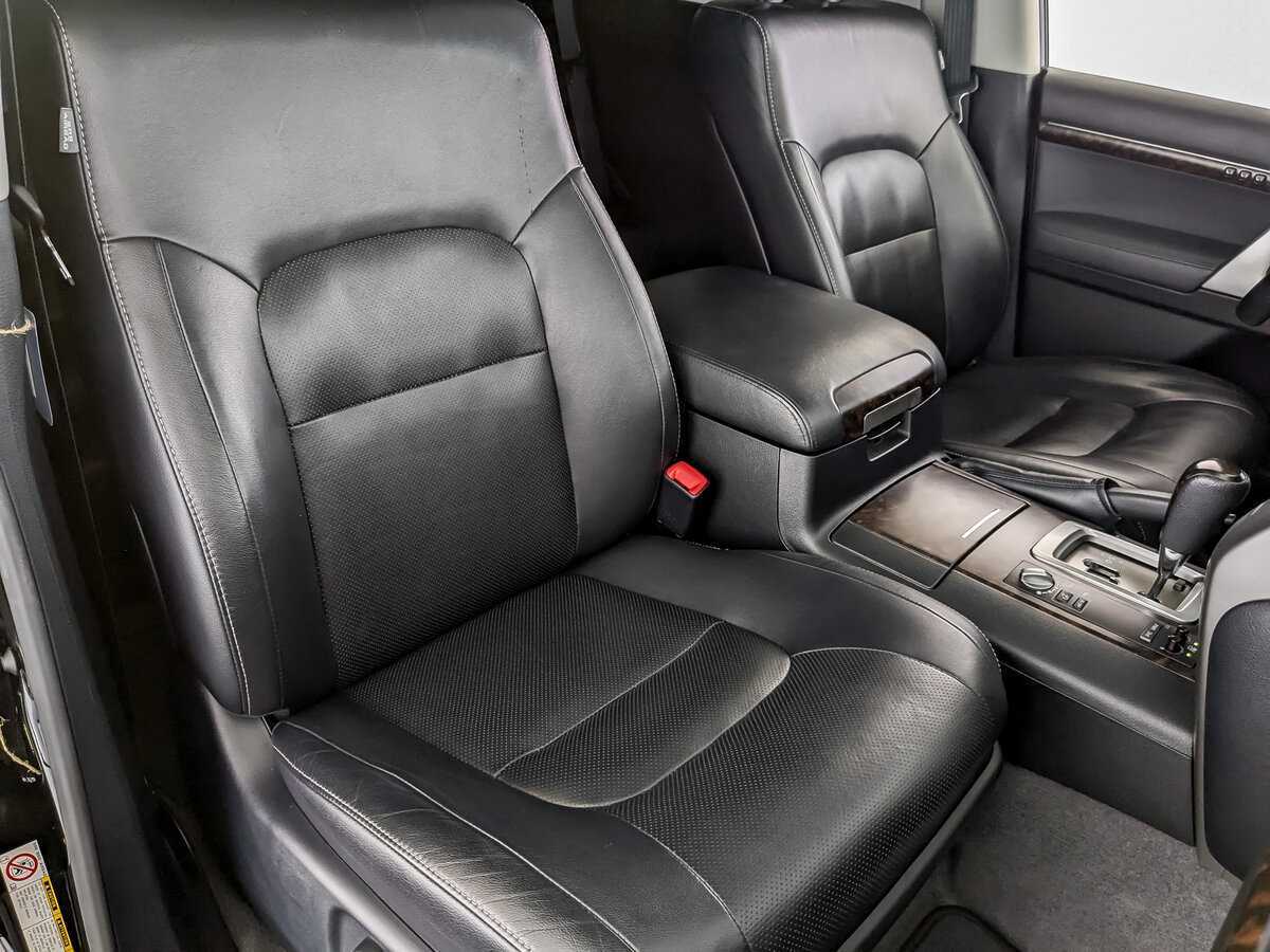 Toyota Land Cruiser с пробегом — 2014 год. Фото: #18