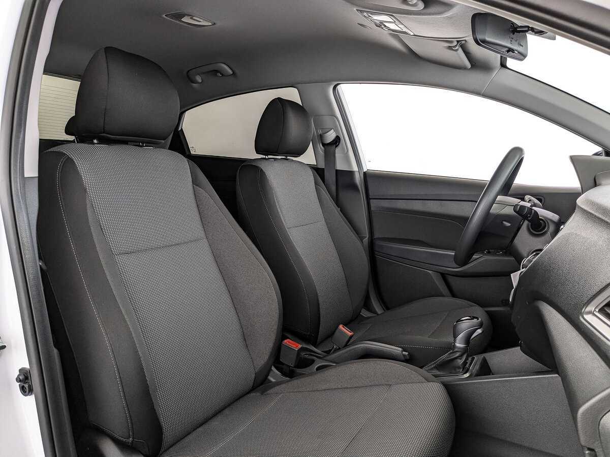 Hyundai Solaris с пробегом — 2022 год. Фото: #17