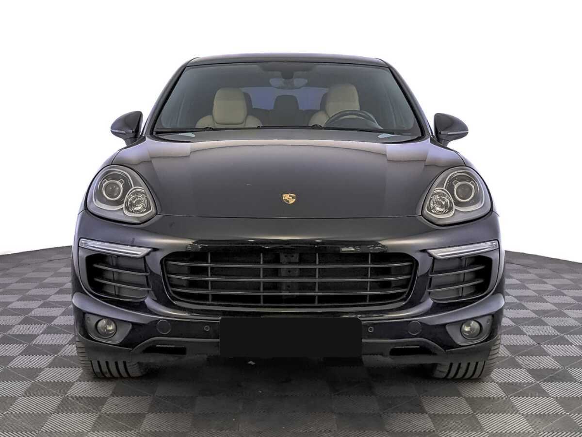 Porsche Cayenne с пробегом — 2015 год. Фото: #1