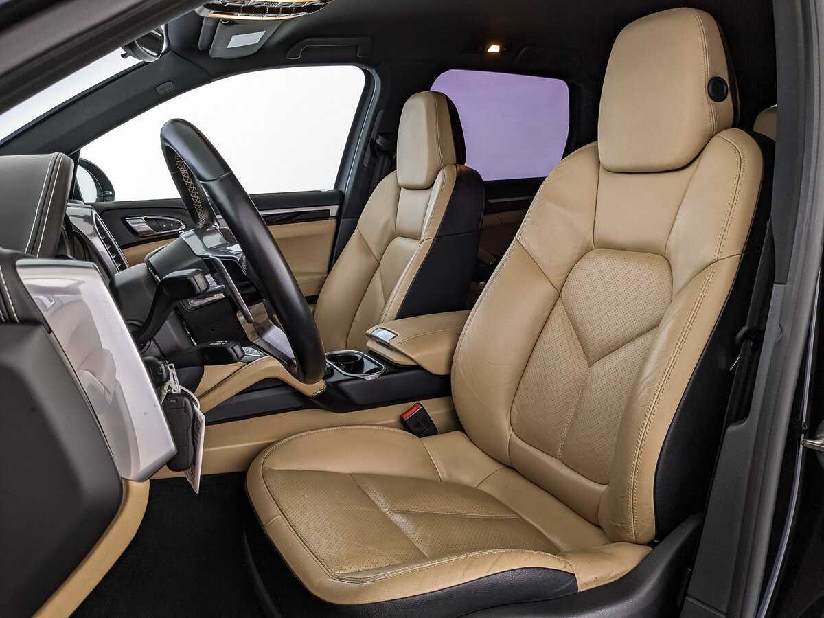 Porsche Cayenne с пробегом — 2015 год. Фото: #15
