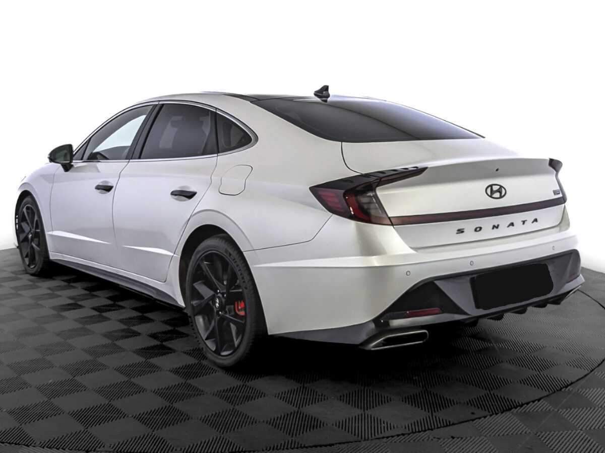 Hyundai Sonata с пробегом — 2023 год. Фото: #6