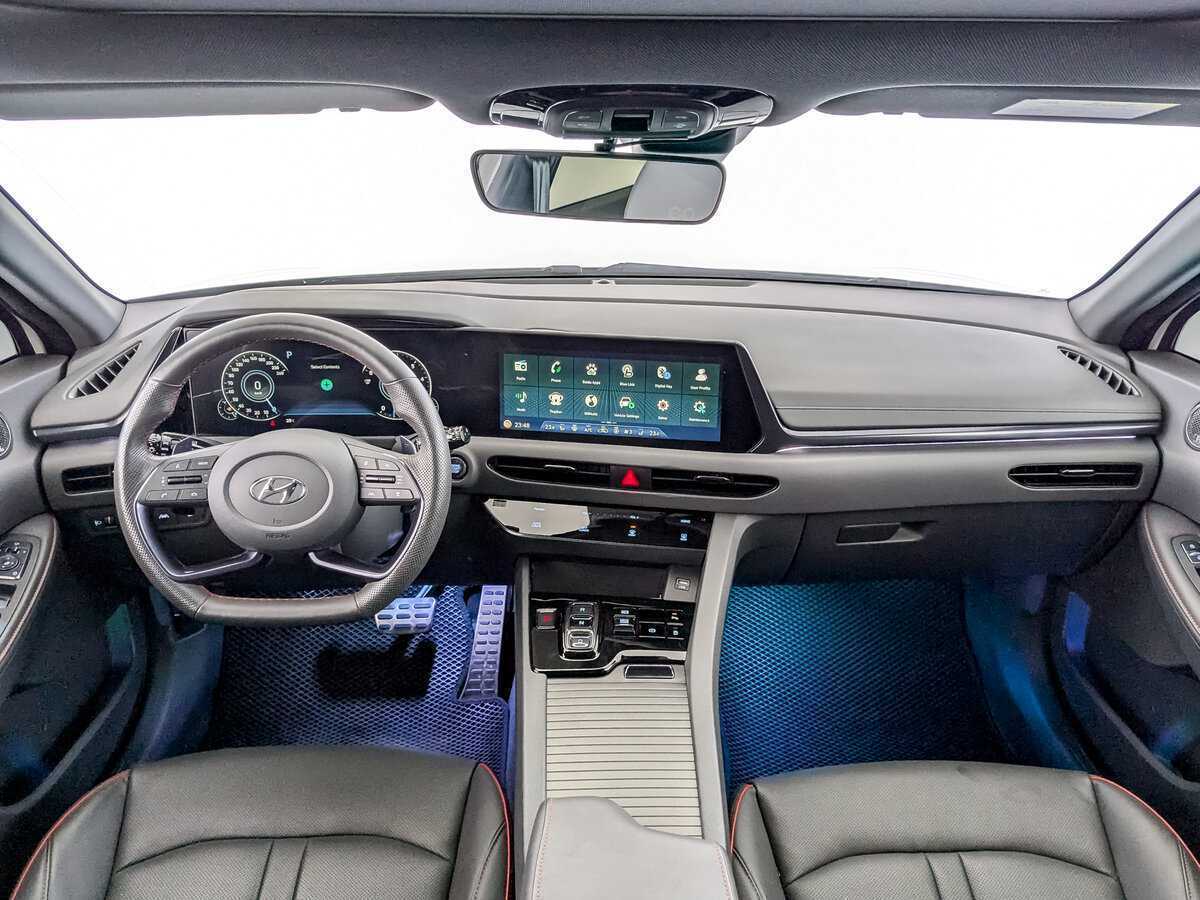 Hyundai Sonata с пробегом — 2023 год. Фото: #10