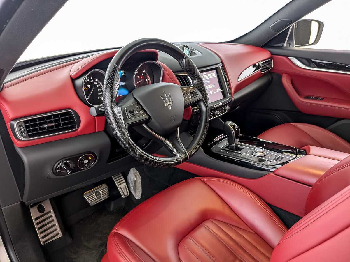 Maserati Levante с пробегом — 2017 год. Фото: #13