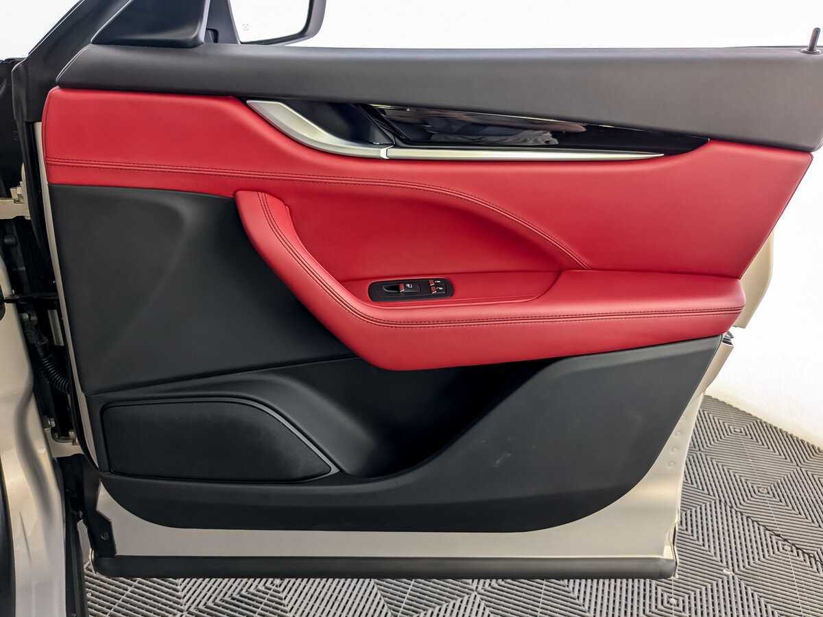 Maserati Levante с пробегом — 2017 год. Фото: #20