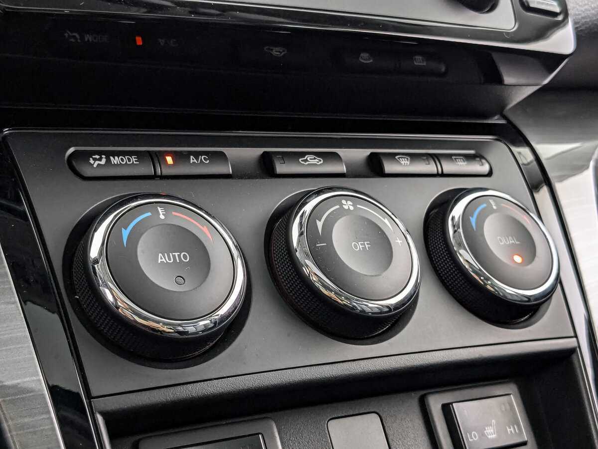 Mazda 6 с пробегом — 2011 год. Фото: #16