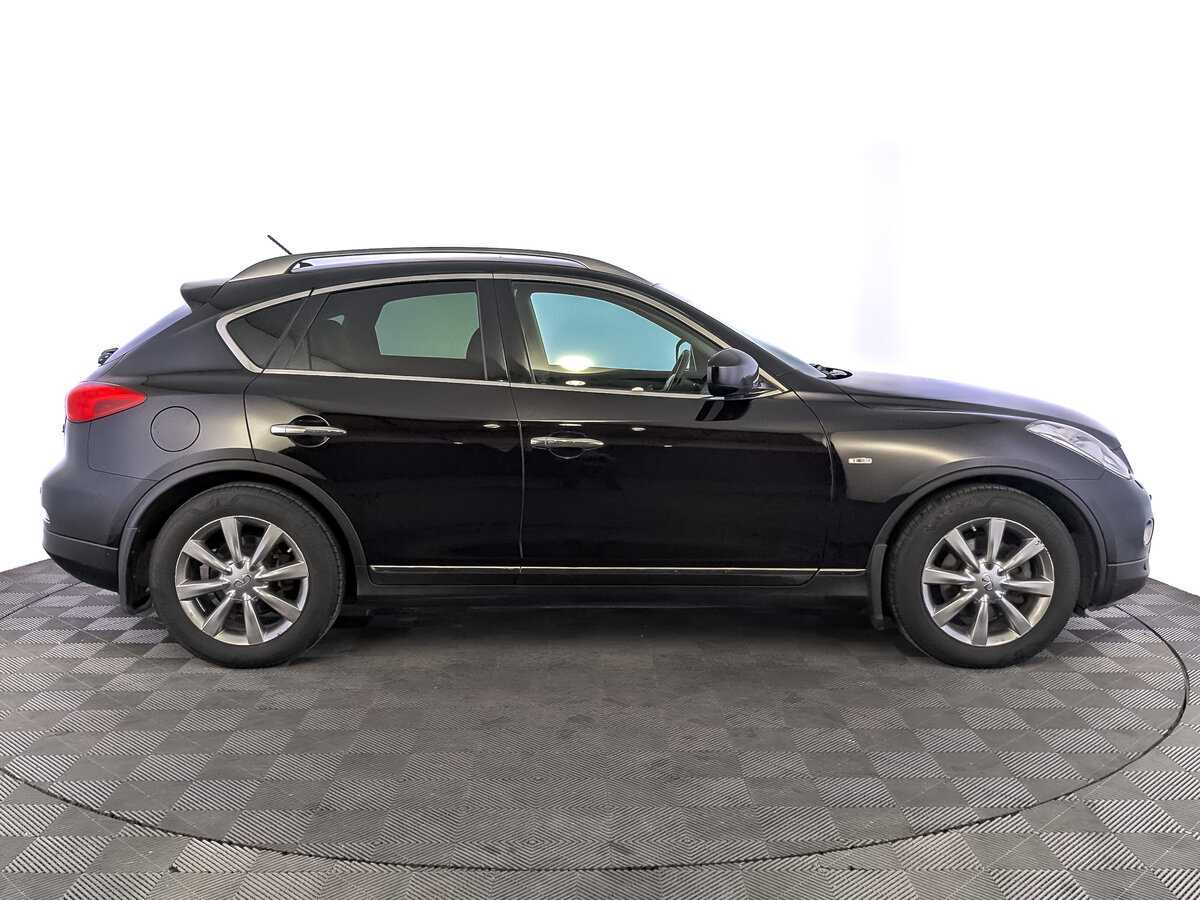 Infiniti EX с пробегом — 2012 год. Фото: #3