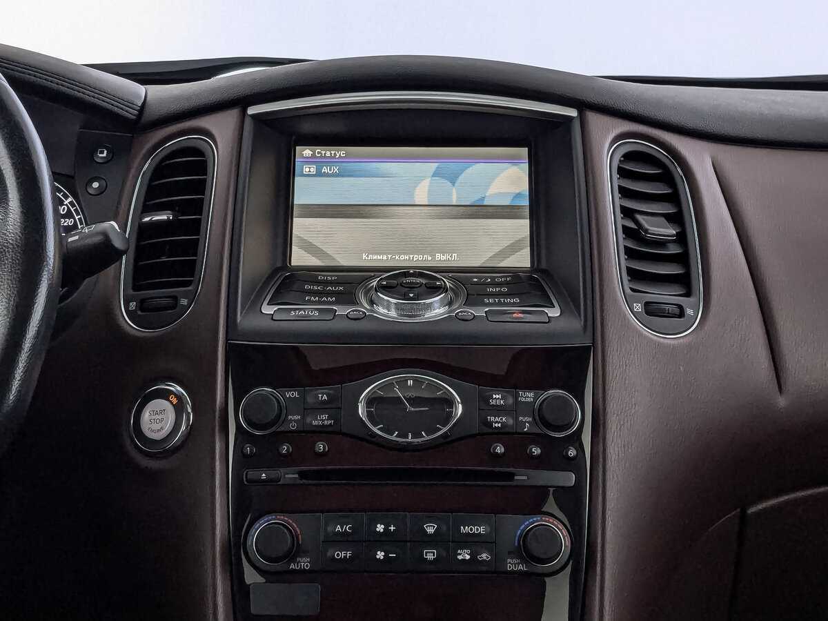 Infiniti EX с пробегом — 2012 год. Фото: #12