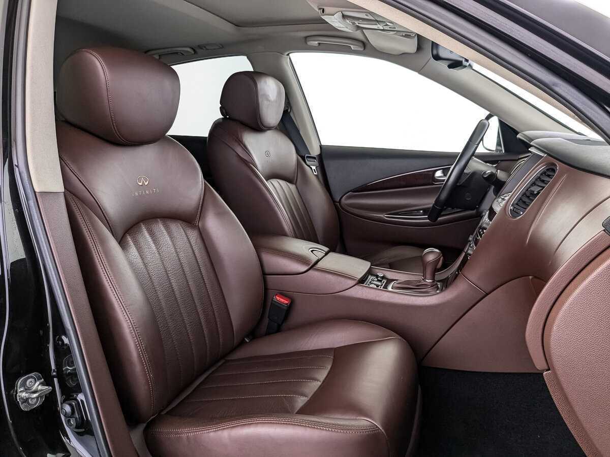 Infiniti EX с пробегом — 2012 год. Фото: #19