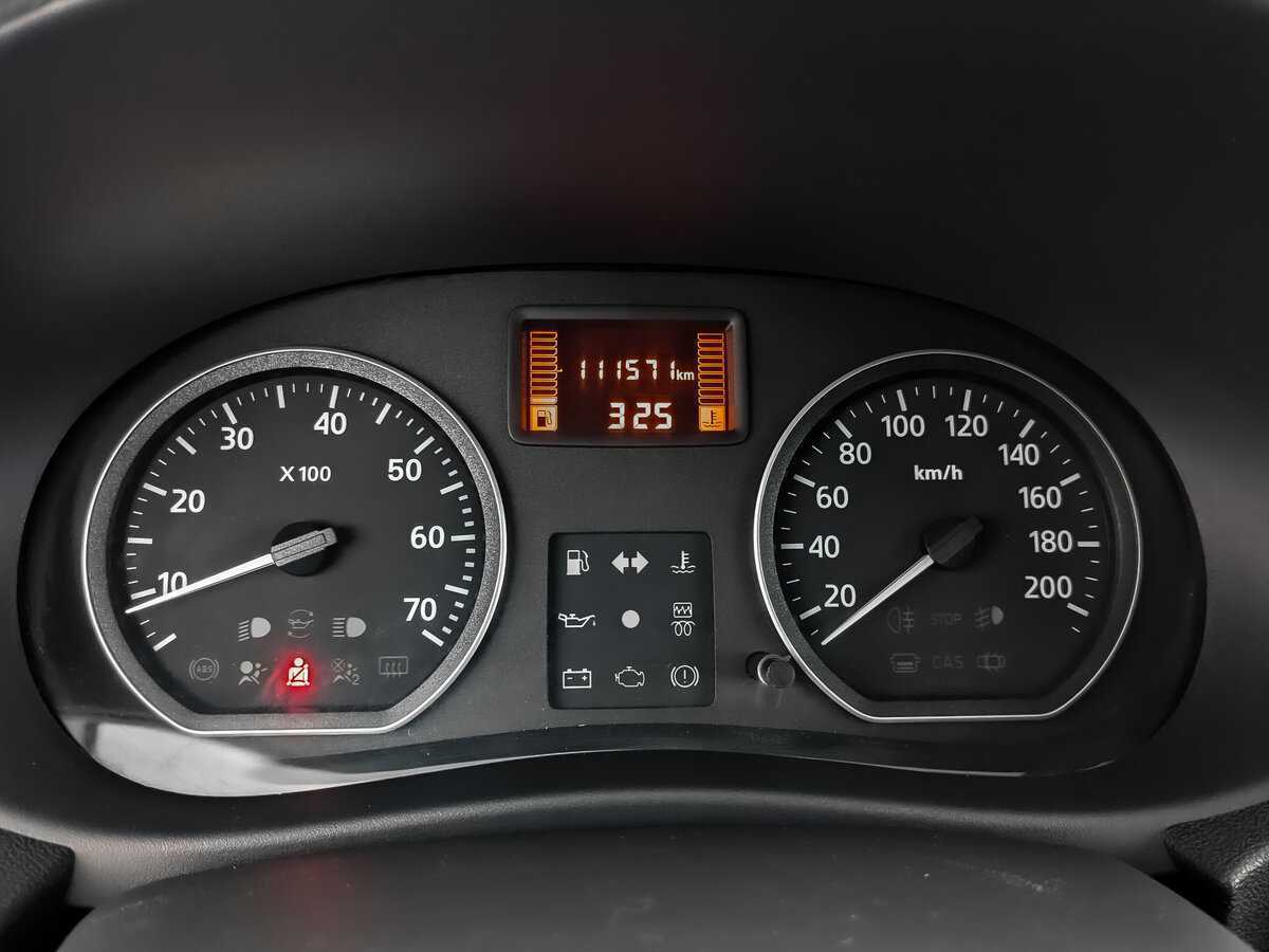 Nissan Almera с пробегом — 2015 год. Фото: #11