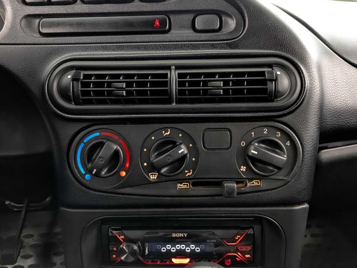 Chevrolet Niva с пробегом — 2019 год. Фото: #12