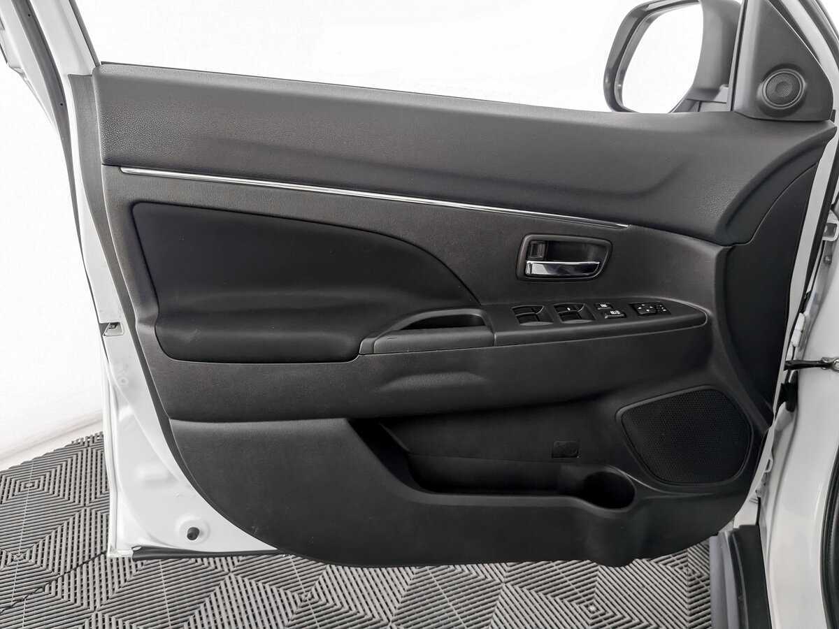 Mitsubishi ASX с пробегом — 2013 год. Фото: #14