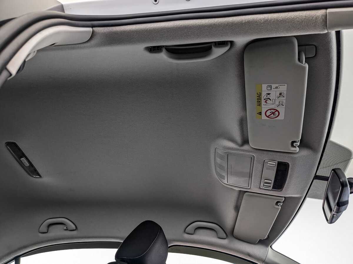 Skoda Rapid с пробегом — 2015 год. Фото: #18