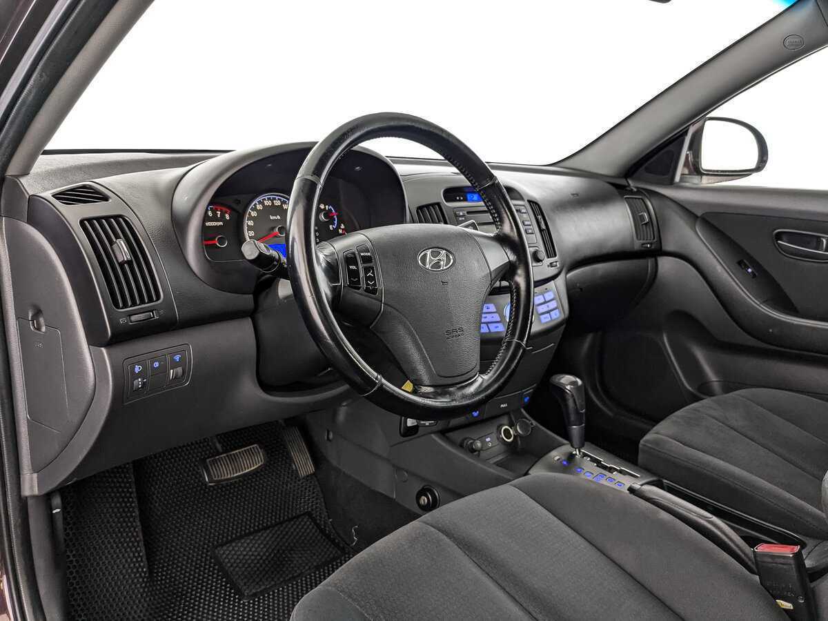 Hyundai Elantra с пробегом — 2007 год. Фото: #10