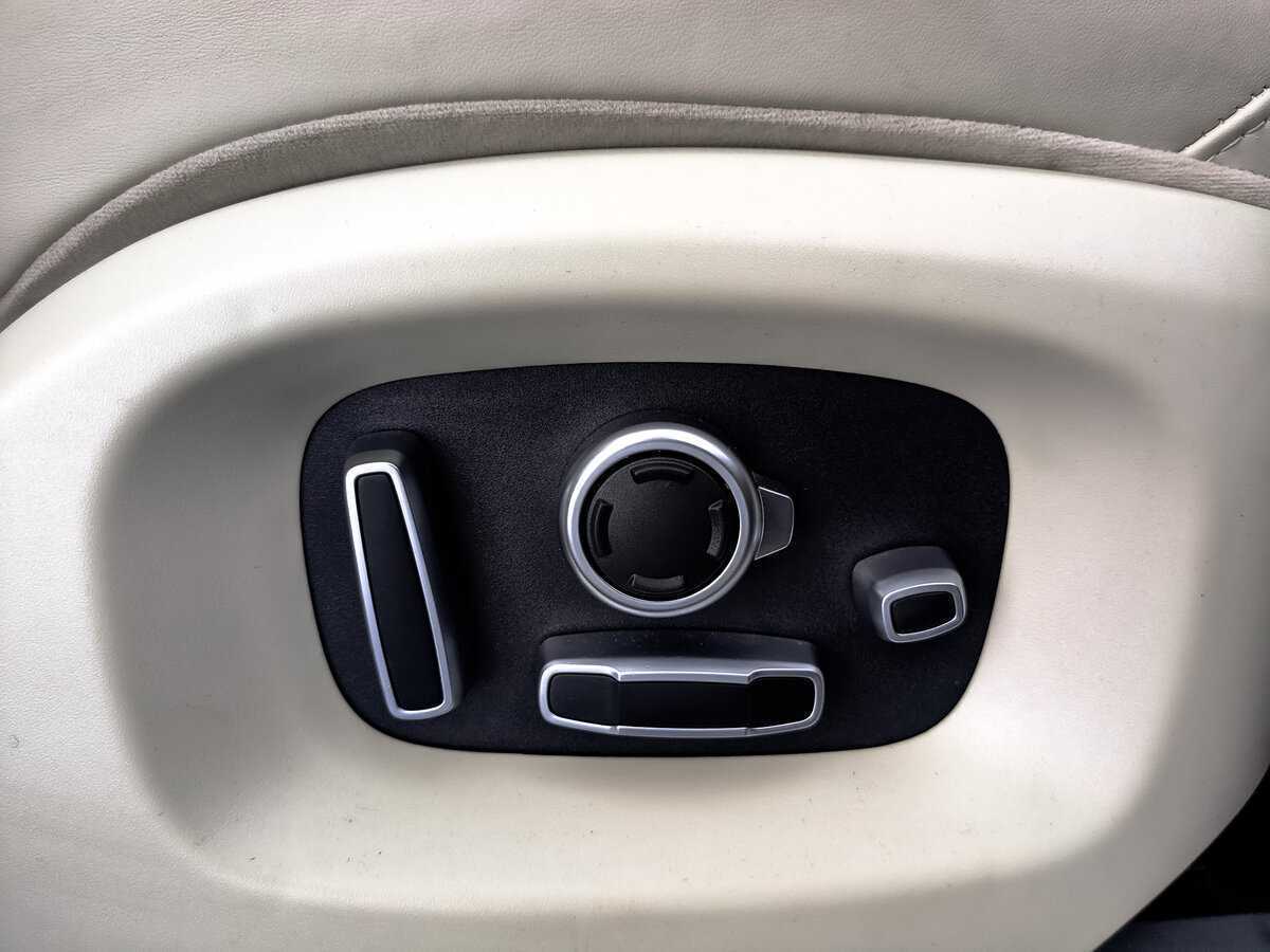 Land Rover Range Rover Sport с пробегом — 2017 год. Фото: #21