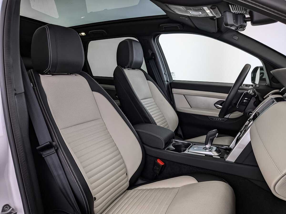 Land Rover Discovery Sport с пробегом — 2022 год. Фото: #19
