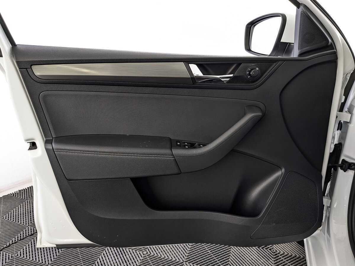 Skoda Rapid с пробегом — 2018 год. Фото: #14