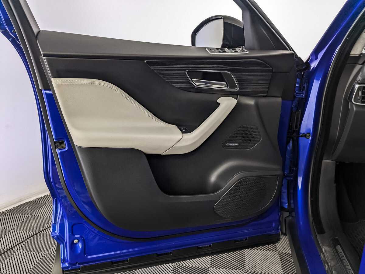 Jaguar F-Pace с пробегом — 2018 год. Фото: #14