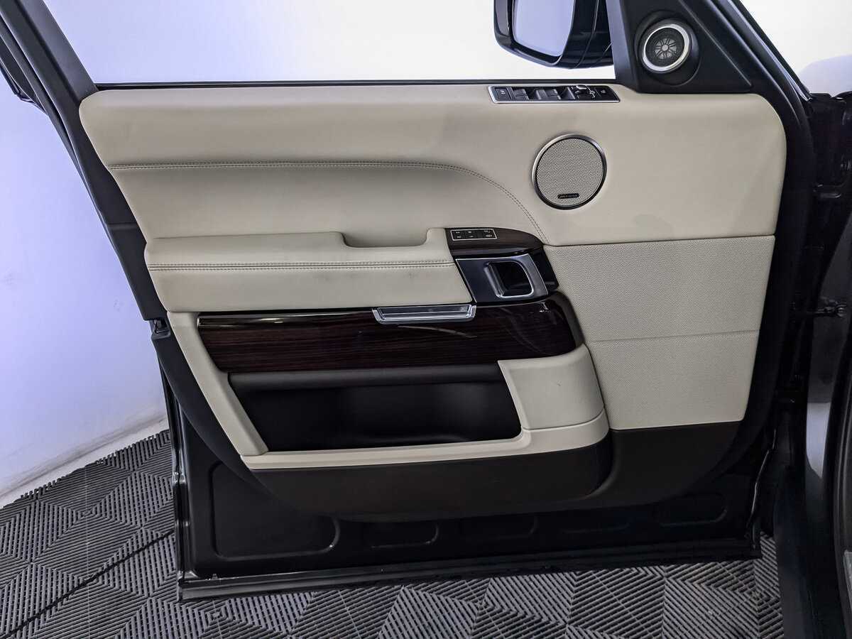 Land Rover Range Rover с пробегом — 2013 год. Фото: #14