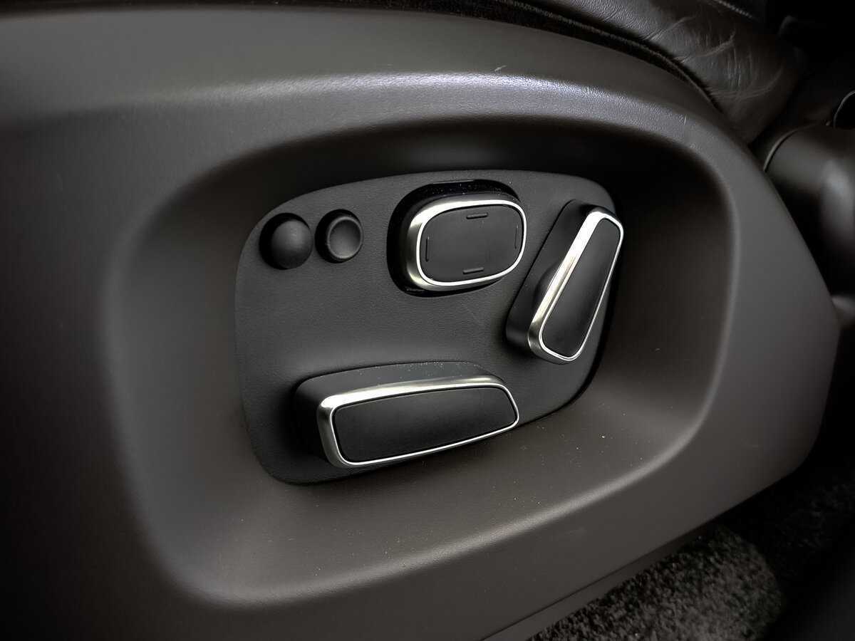 Land Rover Range Rover с пробегом — 2013 год. Фото: #21