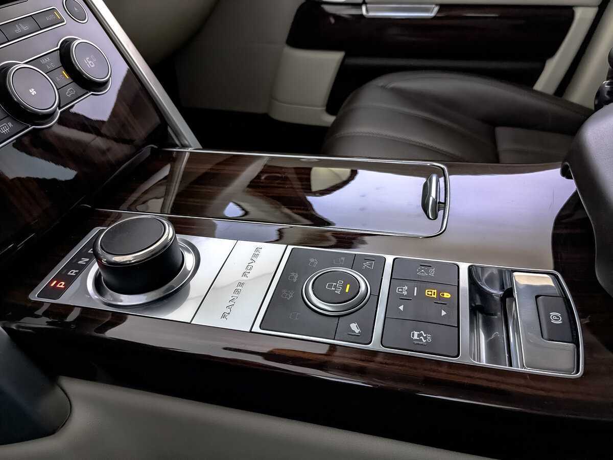 Land Rover Range Rover с пробегом — 2013 год. Фото: #24