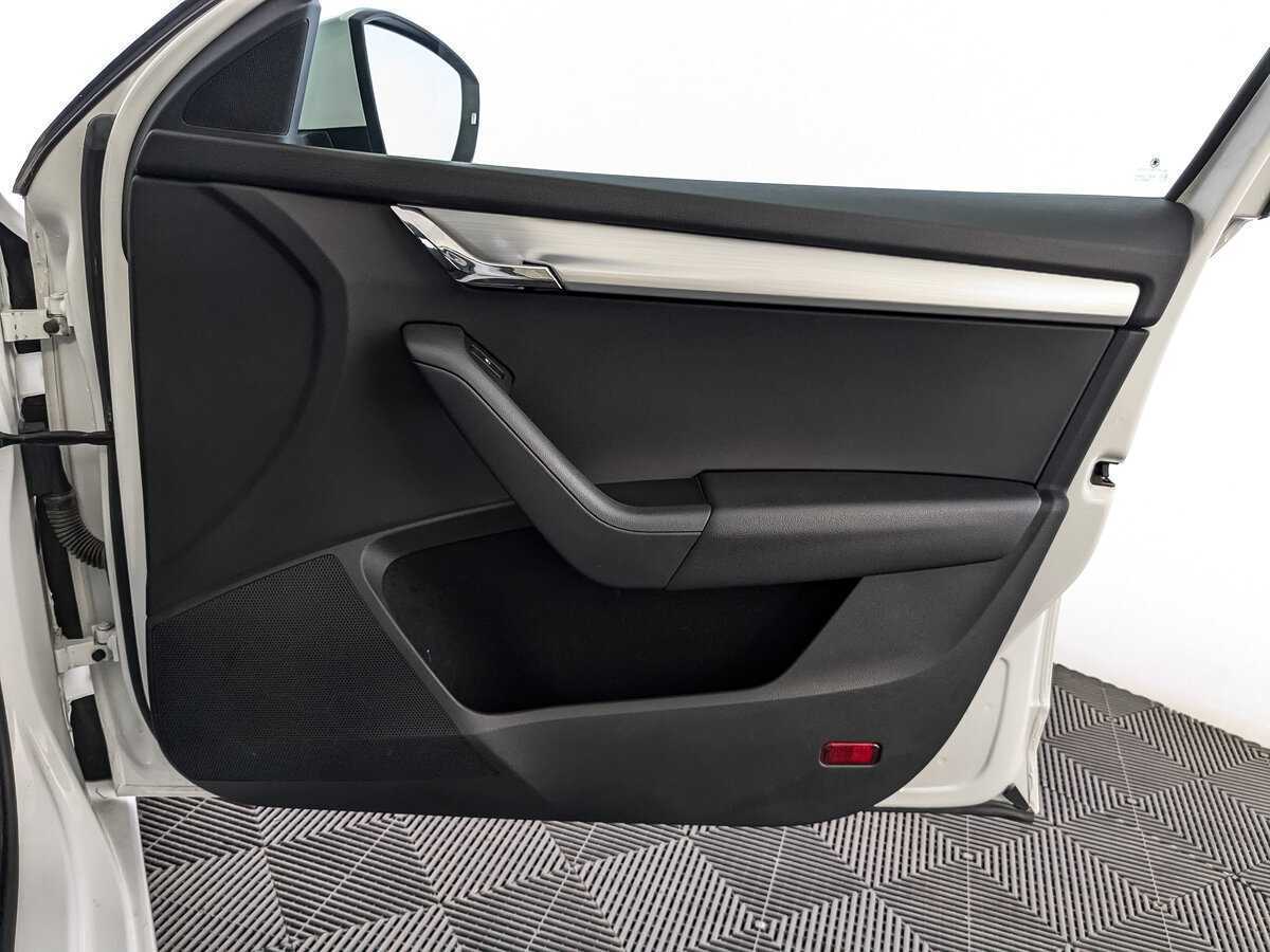 Skoda Octavia с пробегом — 2017 год. Фото: #19