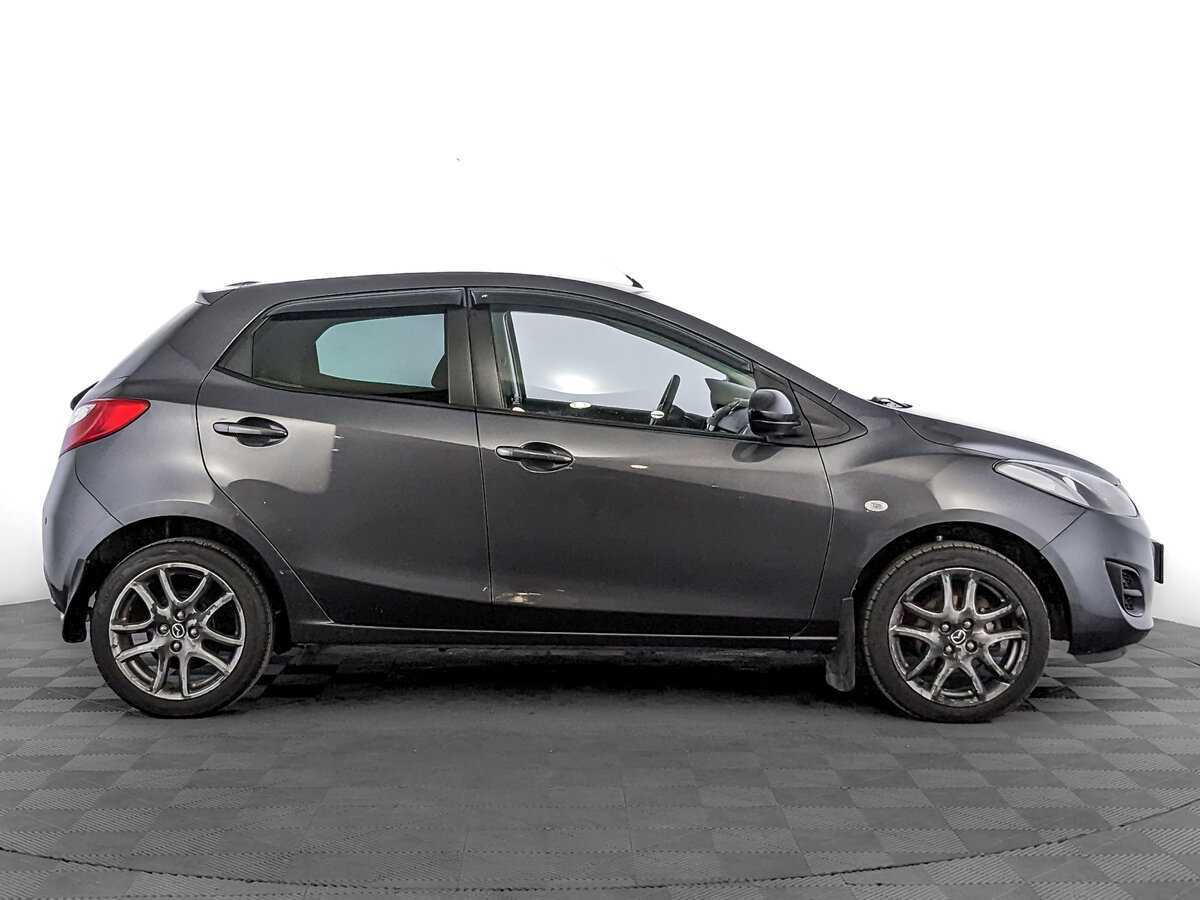 Mazda 2 с пробегом — 2013 год. Фото: #3
