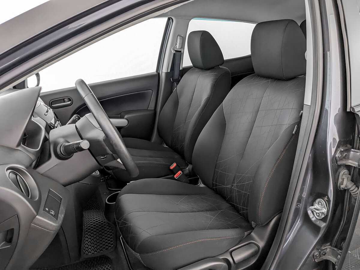 Mazda 2 с пробегом — 2013 год. Фото: #15