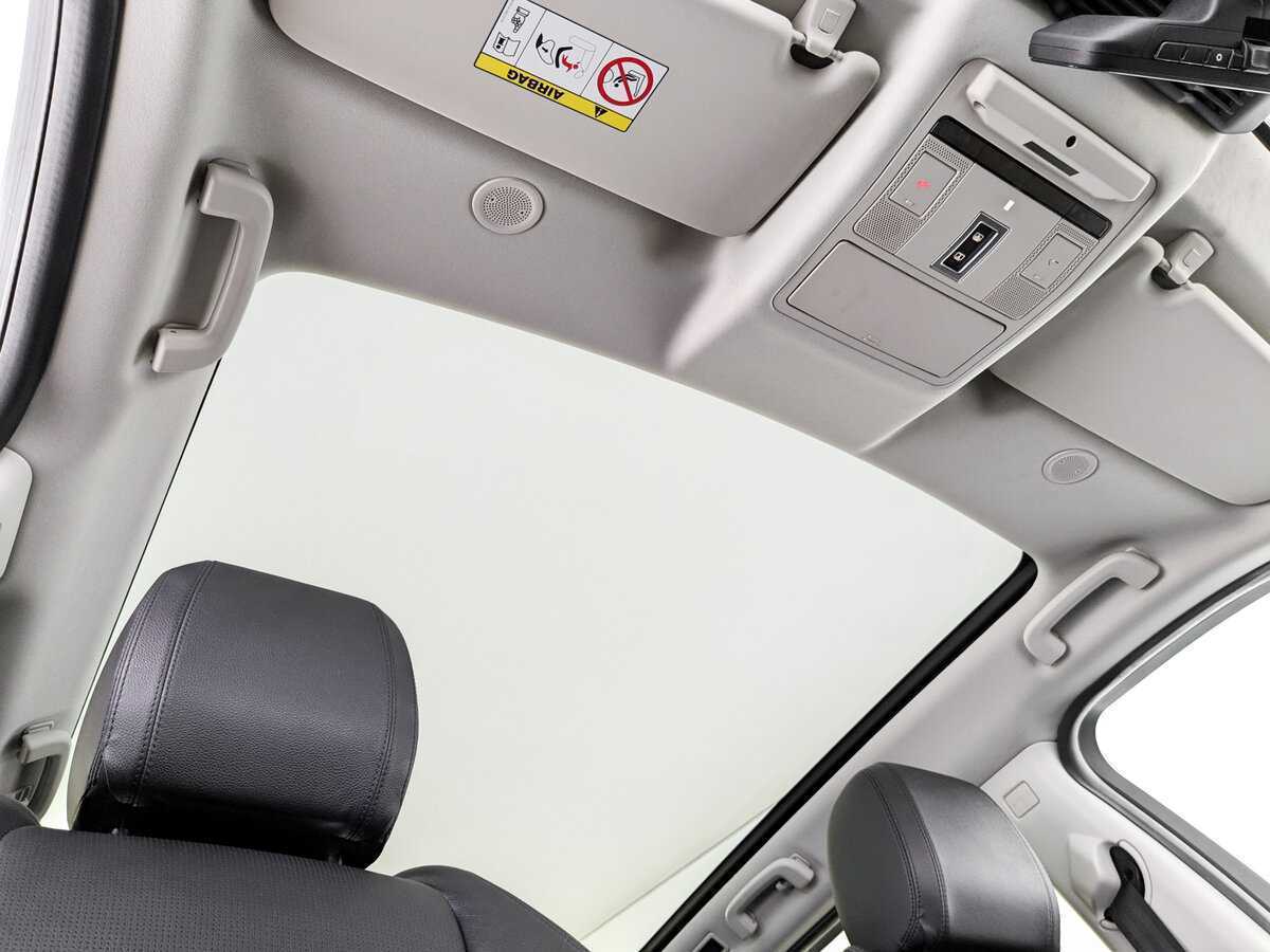 Land Rover Discovery Sport с пробегом — 2021 год. Фото: #18