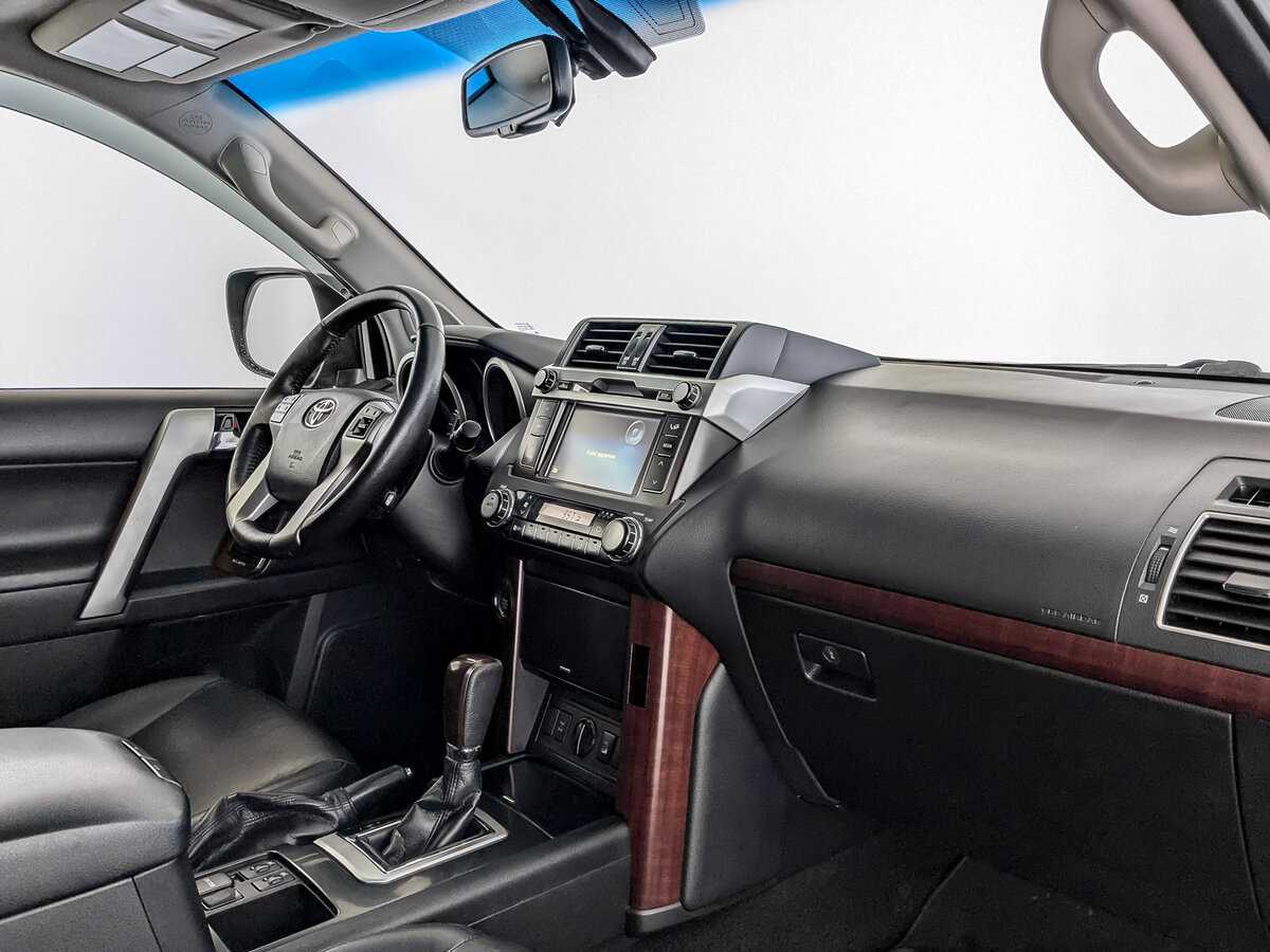 Toyota Land Cruiser Prado с пробегом — 2017 год. Фото: #8
