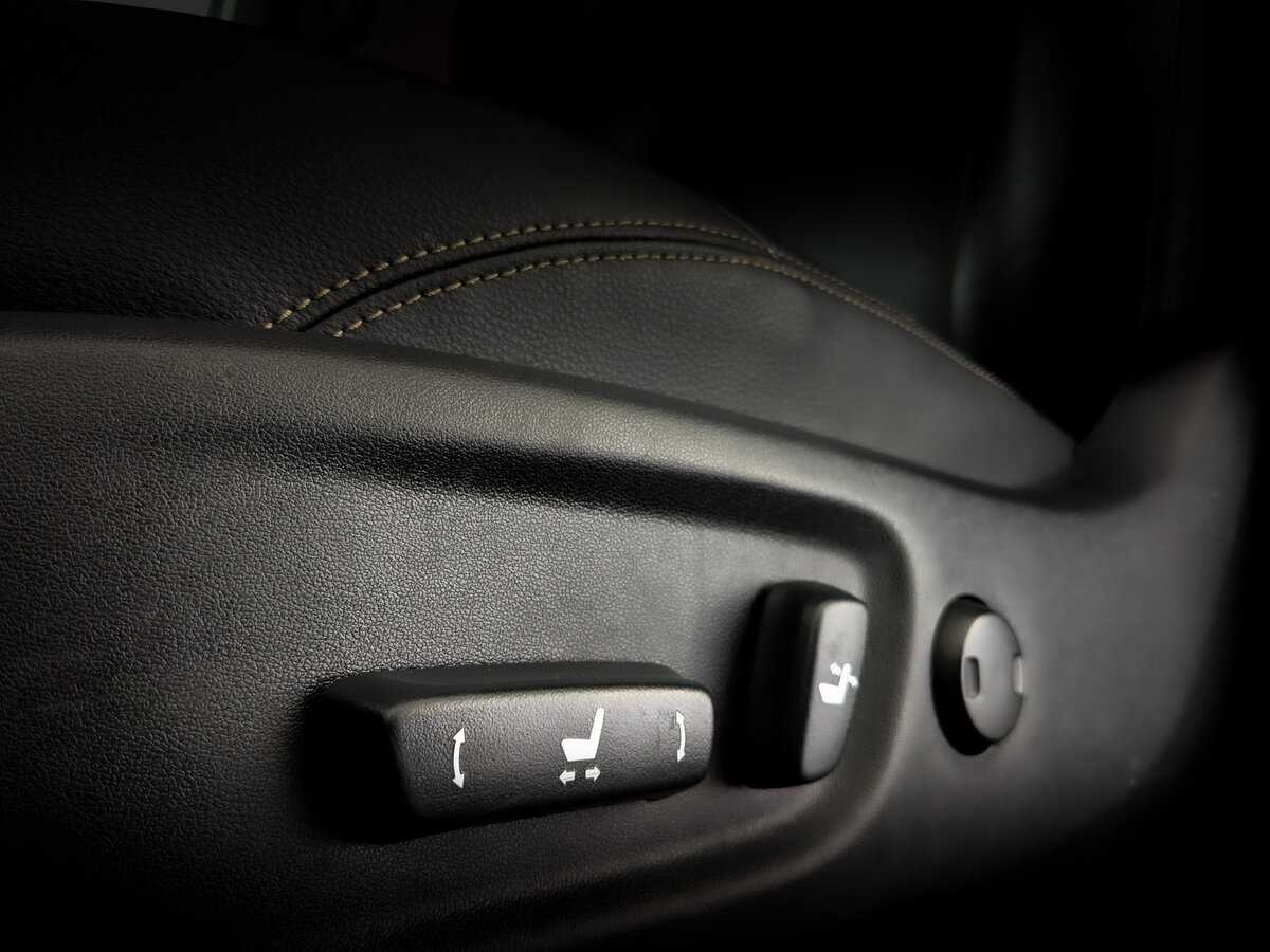 Toyota Land Cruiser Prado с пробегом — 2017 год. Фото: #16