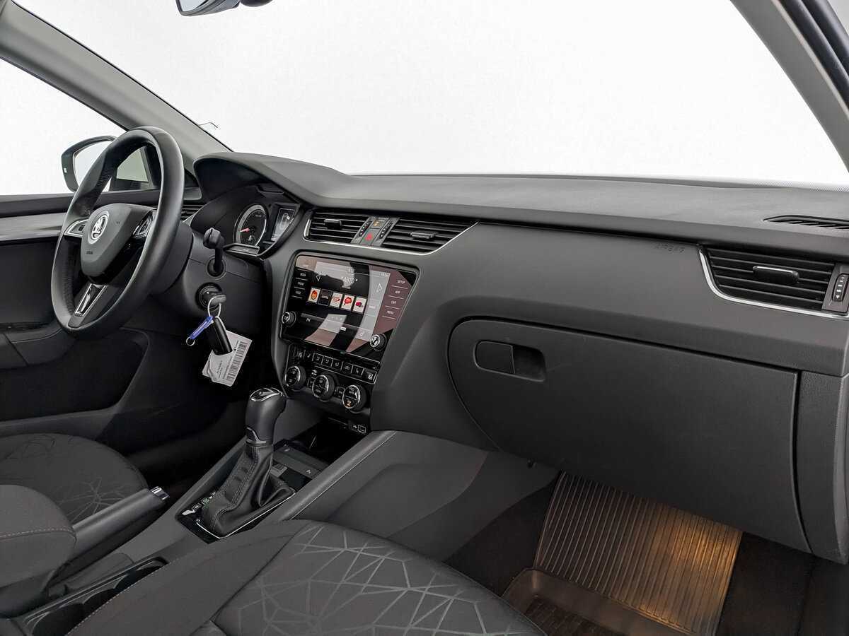 Skoda Octavia с пробегом — 2019 год. Фото: #8