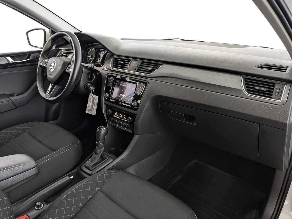 Skoda Rapid с пробегом — 2018 год. Фото: #8