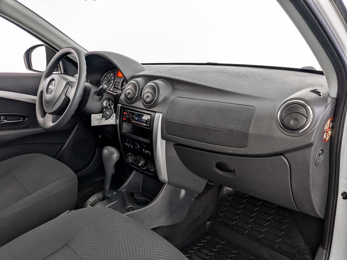 Nissan Almera с пробегом — 2015 год. Фото: #8