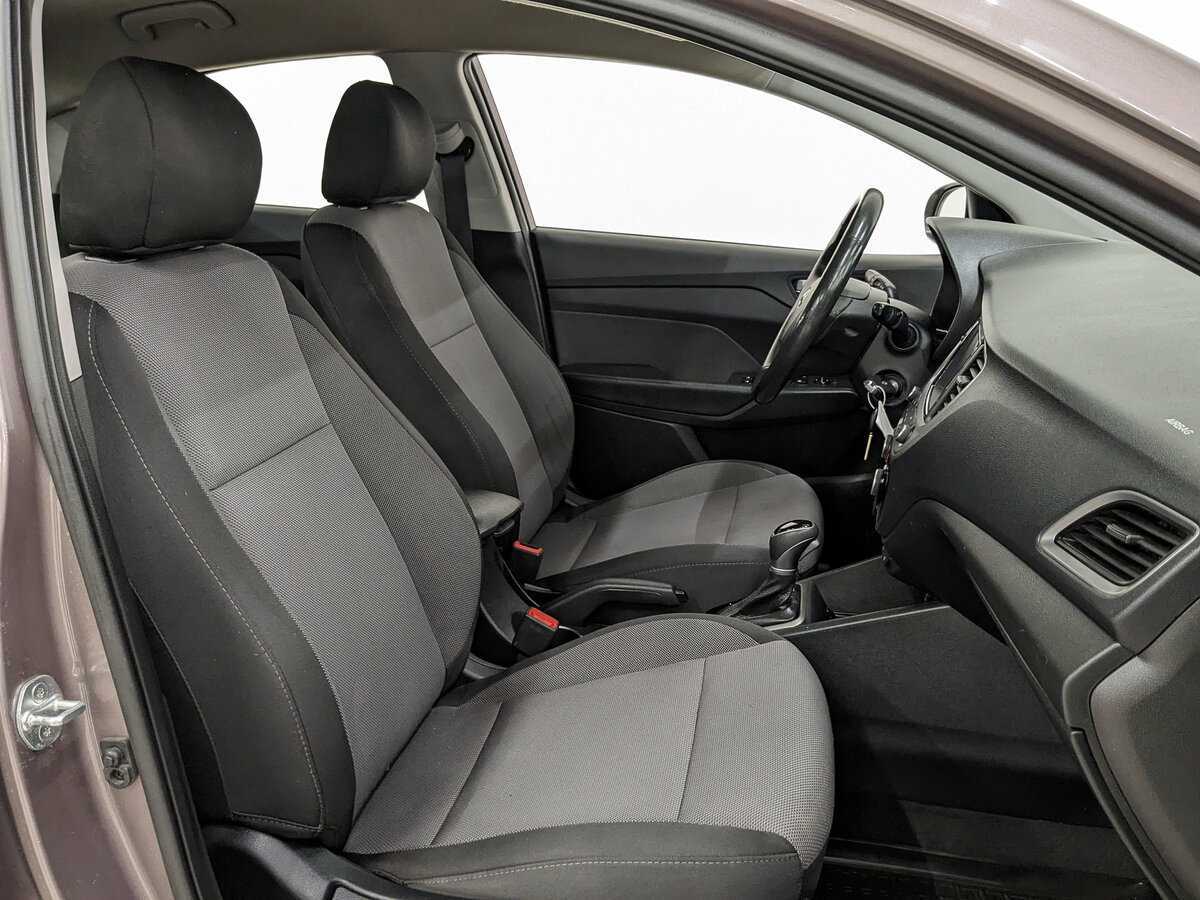 Hyundai Solaris с пробегом — 2018 год. Фото: #19