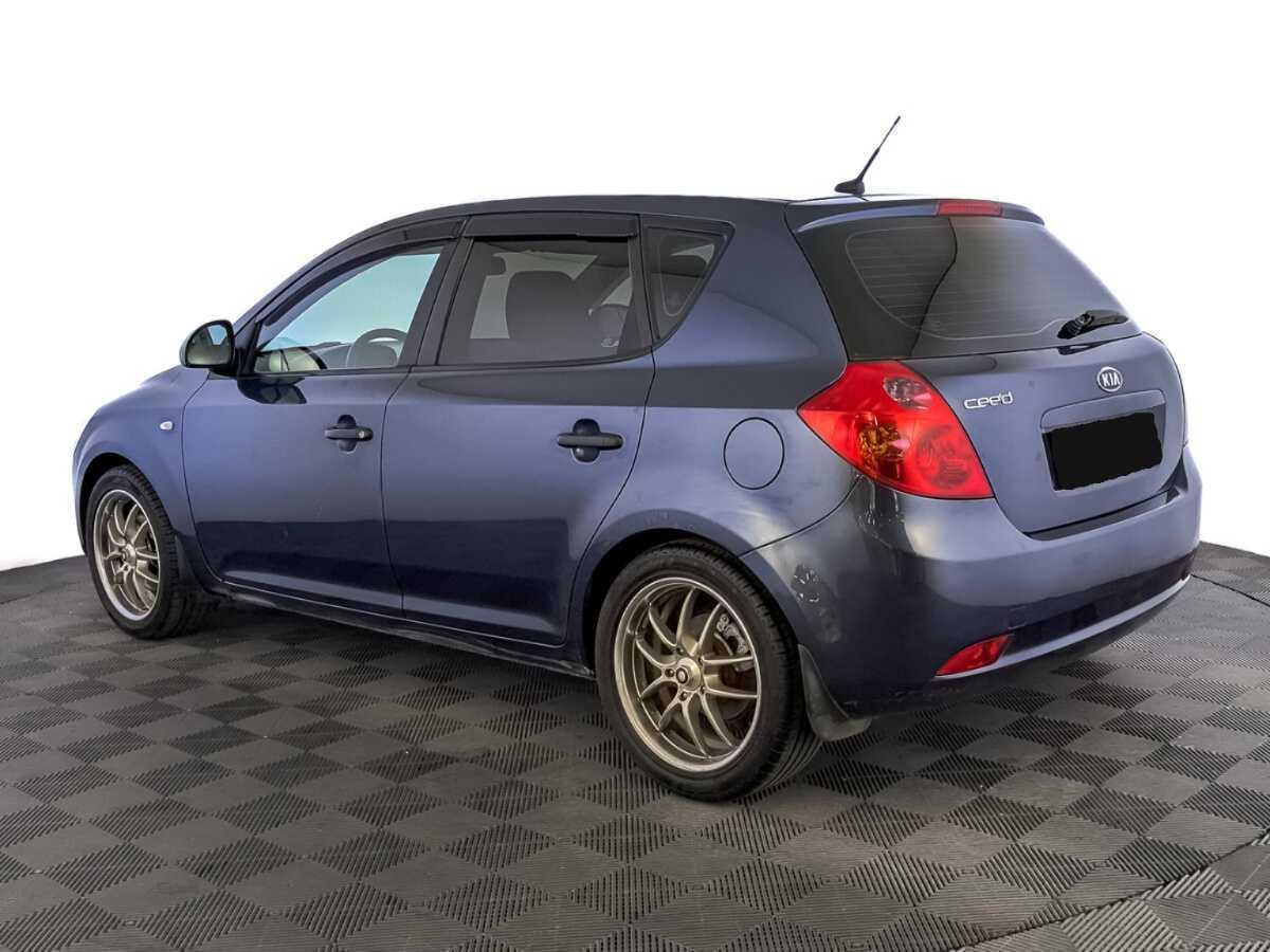 Kia Ceed с пробегом — 2009 год. Фото: #6