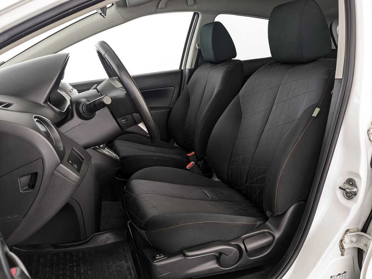 Mazda 2 с пробегом — 2013 год. Фото: #15