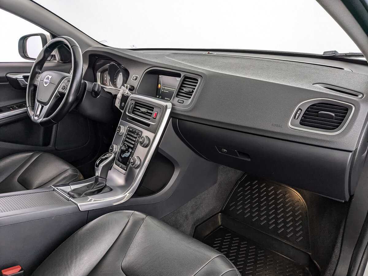 Volvo S60 с пробегом — 2016 год. Фото: #8