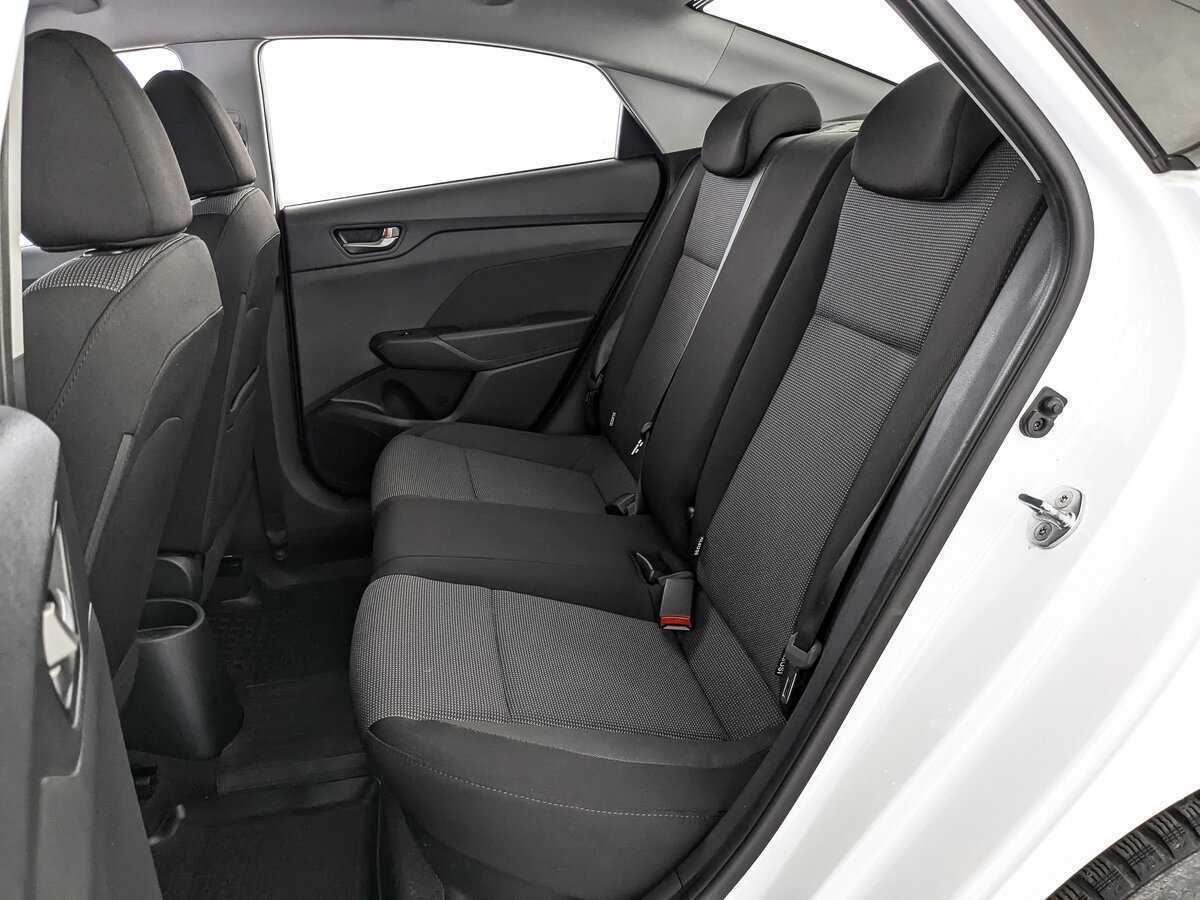 Hyundai Solaris с пробегом — 2019 год. Фото: #13