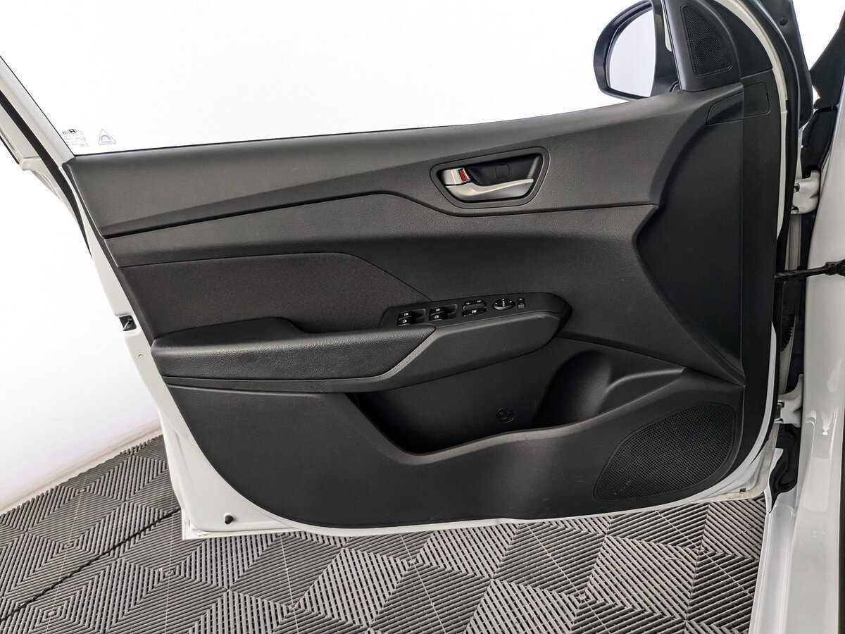 Hyundai Solaris с пробегом — 2019 год. Фото: #14