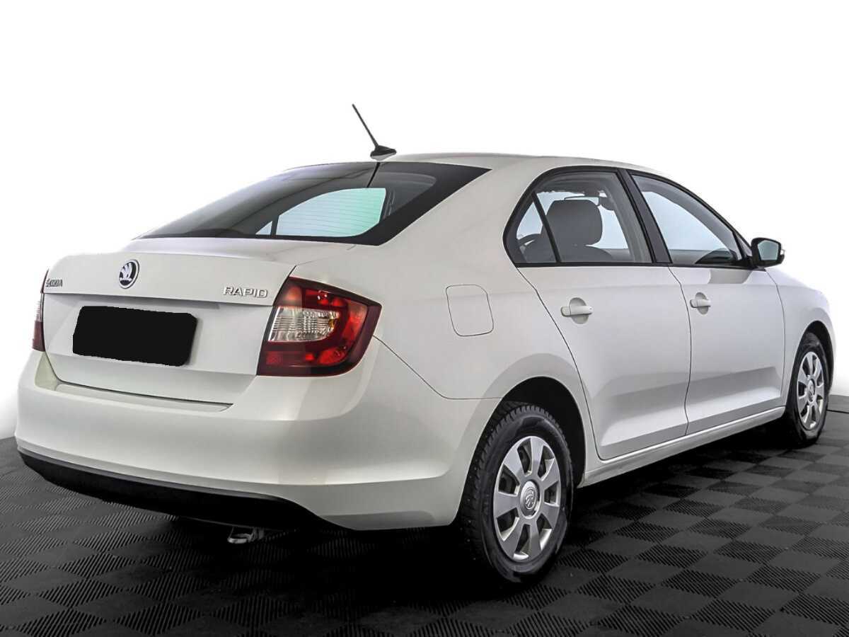 Skoda Rapid с пробегом — 2019 год. Фото: #4